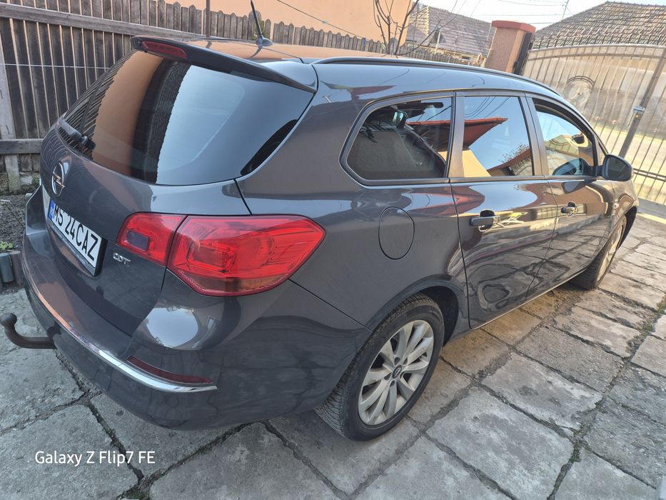 Opel Astra J an 2013