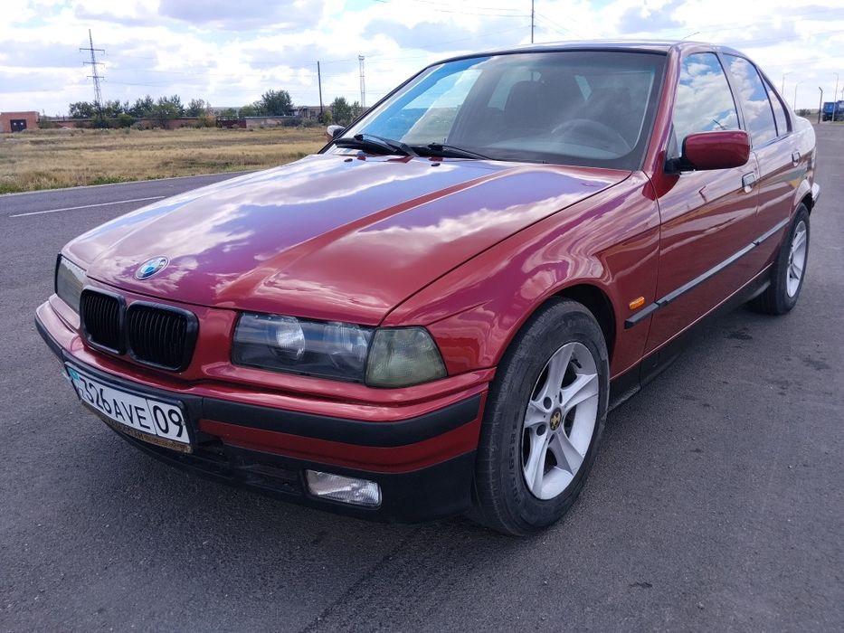 Продам BMW 318i автомат