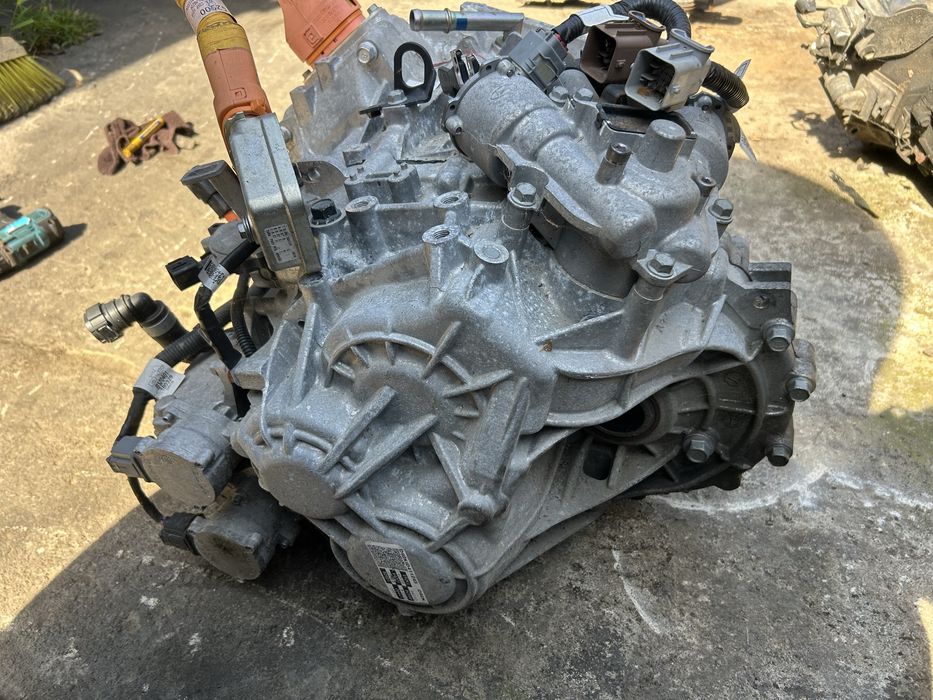 Хюндаи Йоник хибрит 1600бензин 2019гАвтоматична