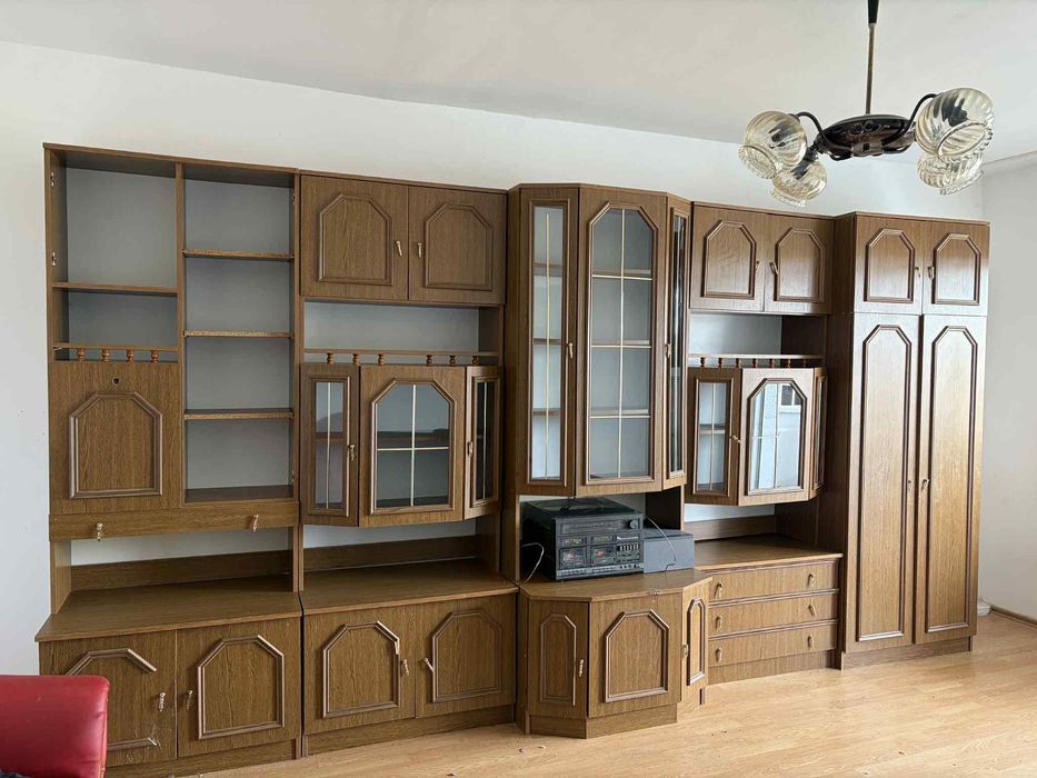 Mobilă și dulapuri