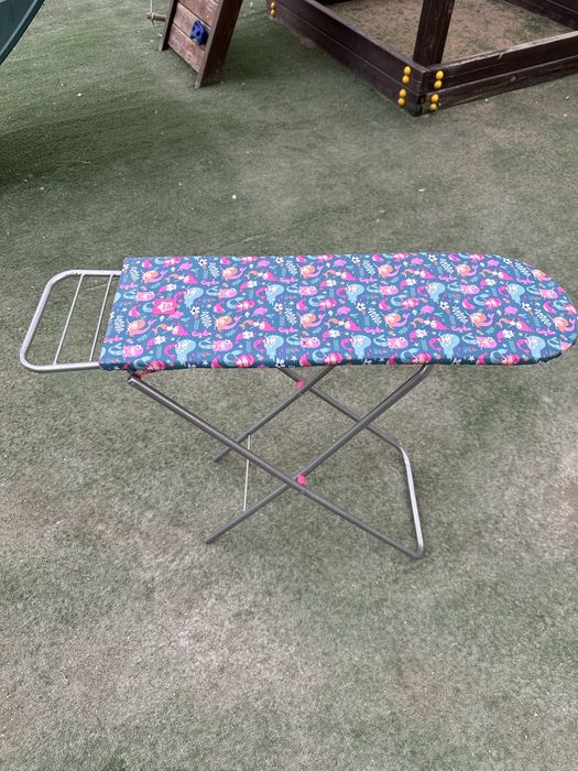 Игрушечная гладильная доска