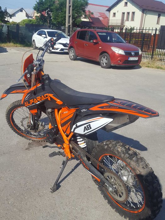 Cross Alfarad A8 300cc