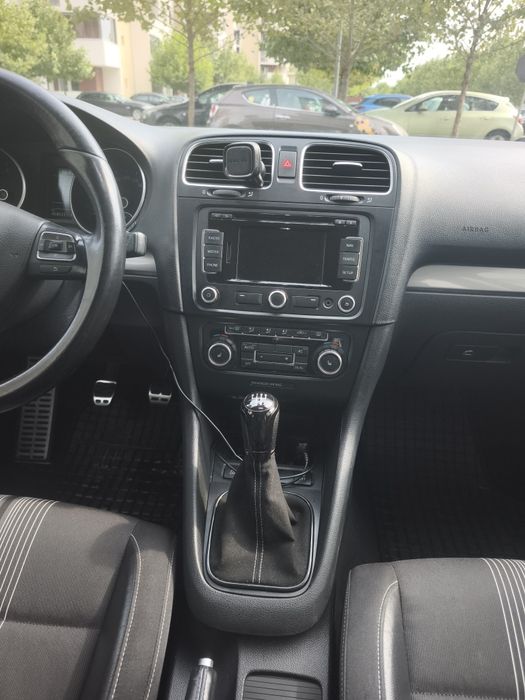 VW Golf 6 R20 Look / 1.6 TDI / Climatronic / Interior Mach / Navigație / An 2012