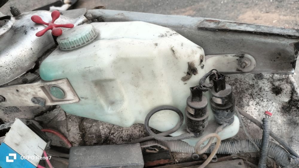Продам запчасти на Приору -1
