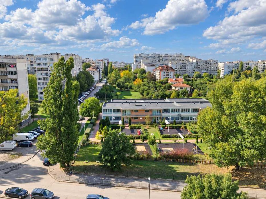 Под наем тристаен апартамент в ж.к. Люлин 10