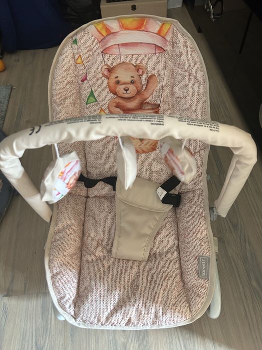 Шезлонг за бебе бежов