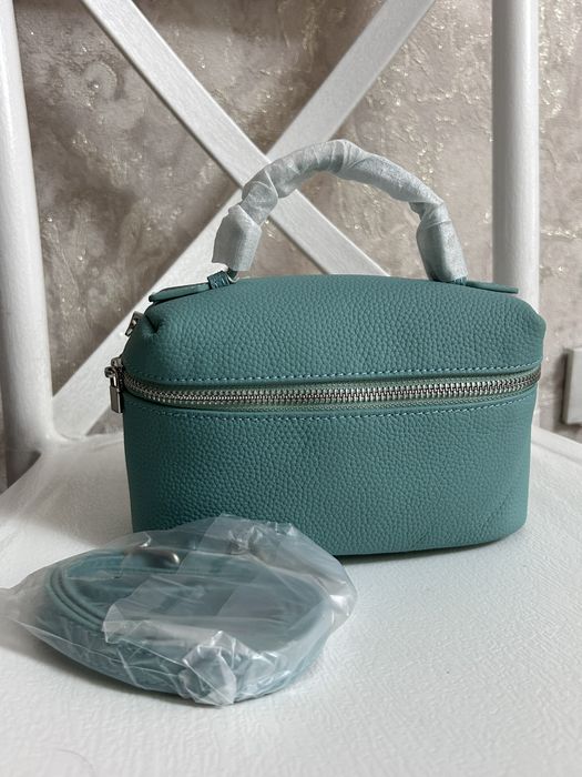 Сумка из зернистой кожы