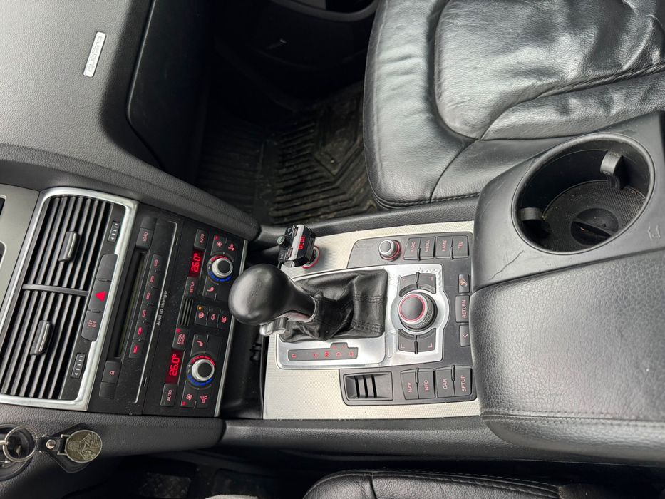 Audi Q7 3.0 automat 2007 245 CP