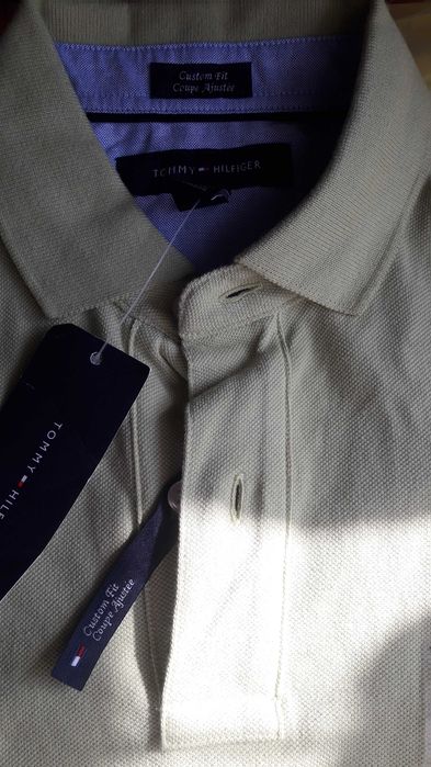 Tommy Hilfiger тениска с яка- нова