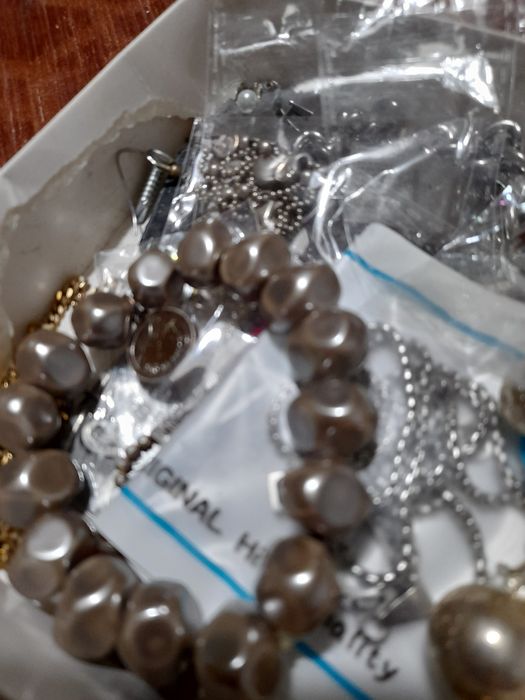 Сребърни пръстени и други накити