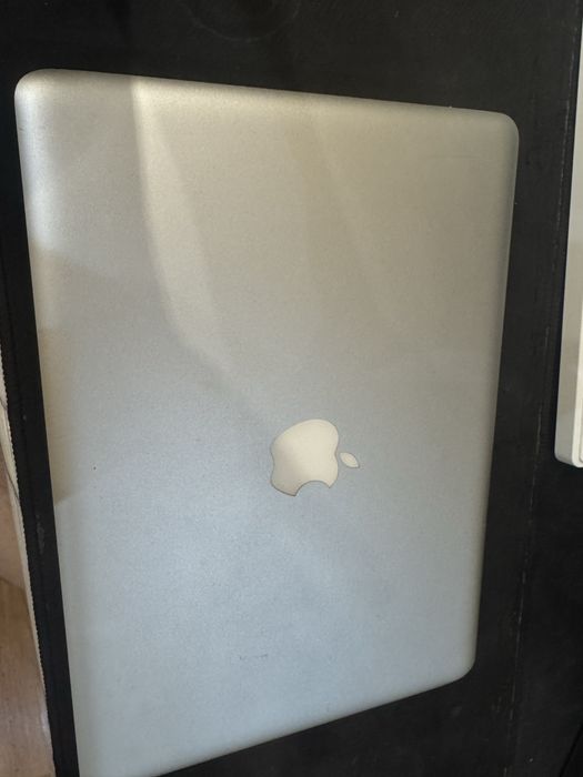Продам Apple MacBook Pro 13
