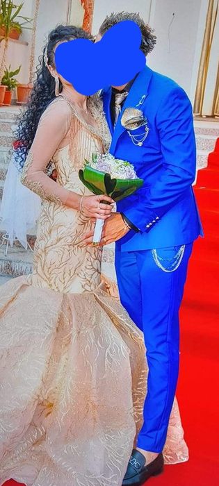 Vând rochie Naşă mărimea S aurie