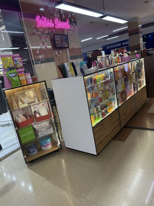 Продам витрины из качественного материала