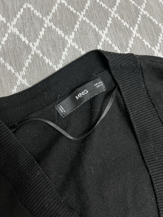 кофта MANGO новая продаю срочно!