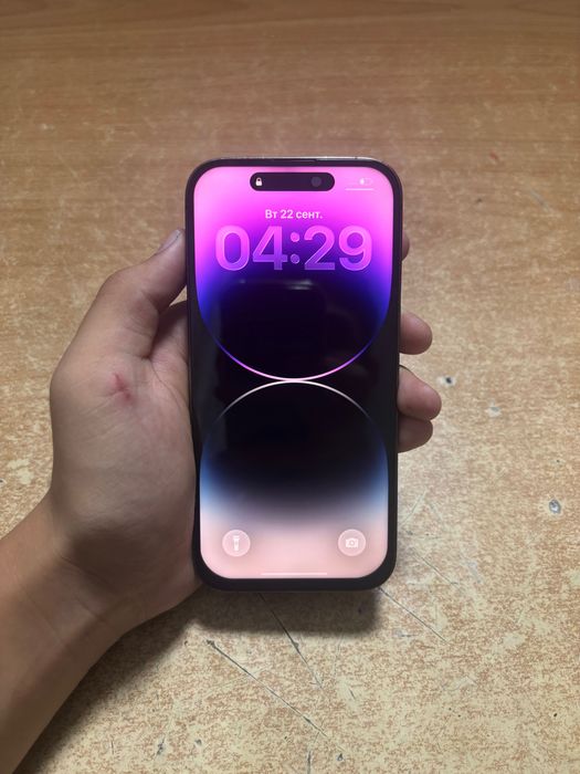 Продам айфон 14 про IPhone 14 Pro