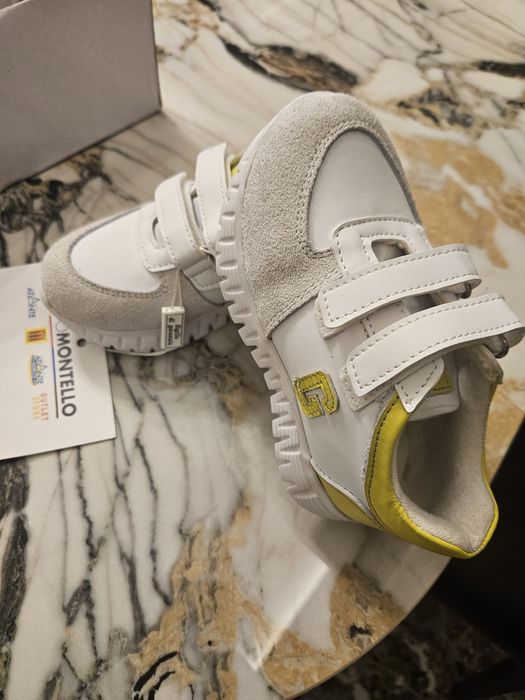 GUESS 26 маратонки момиче