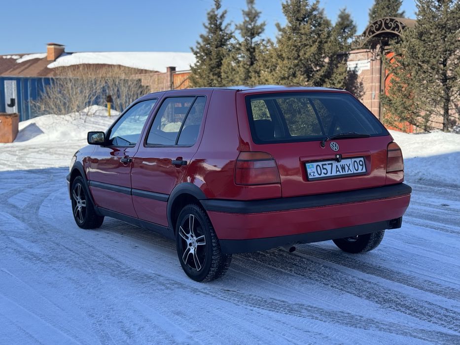 VOLKSWAGEN GOLF 3, 1.8 Автомат!