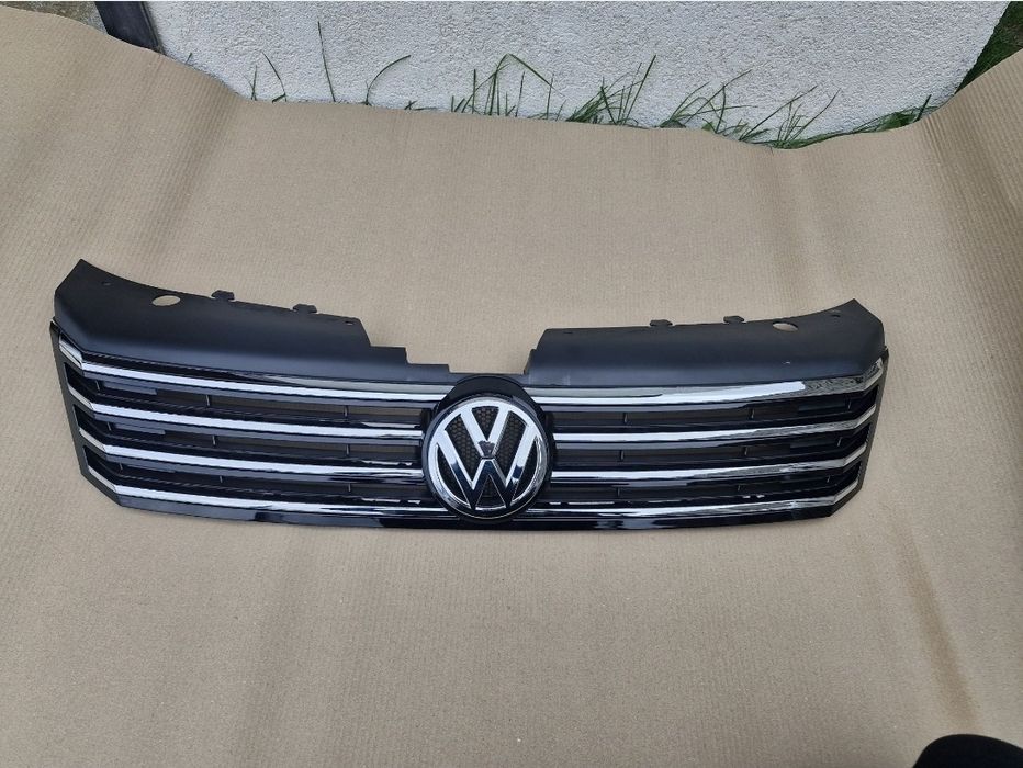 Grila centrala Vw Passat B7 NOUA 2010-2014