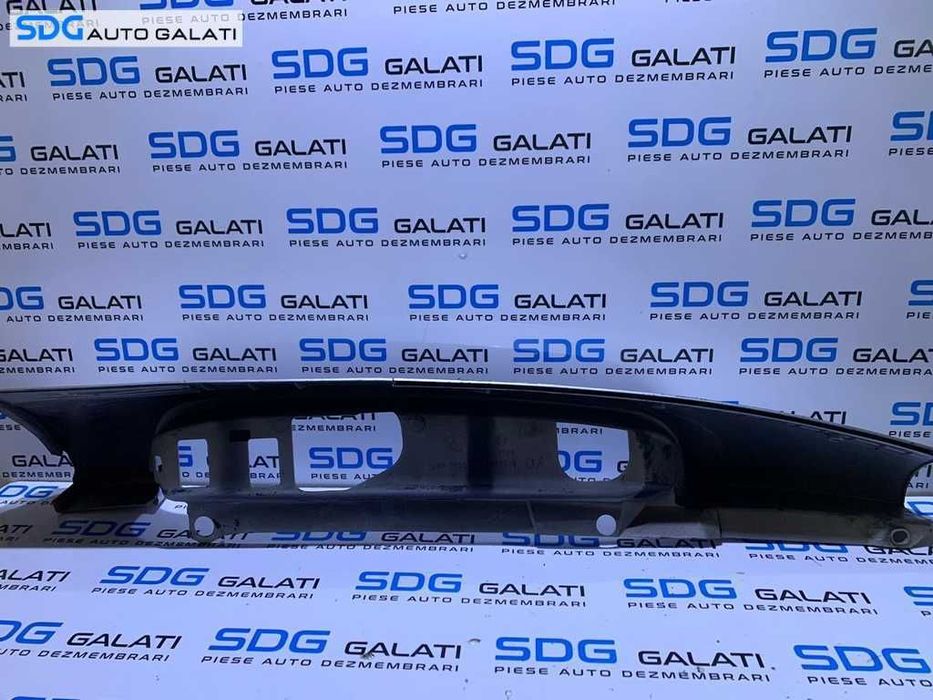 Ornament Rama Suport Tripla Lampa Stop Dreapta cu Suport Rupt Fiat Doblo 2005 - 2009 Cod 735388405 [L7900]