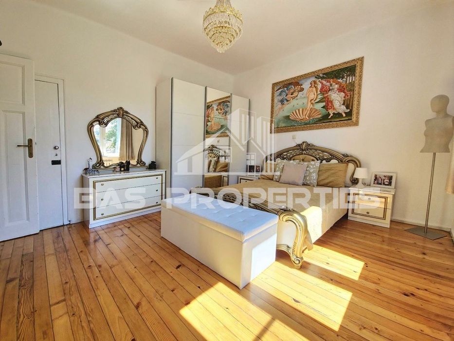 Продава се Тристаен апартамент в София, Докторски паметник - 110 кв.м за 2759 €/кв.м - Снимка #8