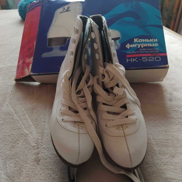 Кънки за фигурно пързаляне