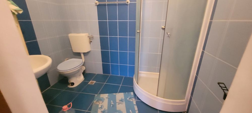 Casa din caramida, la 10 km de Onesti.