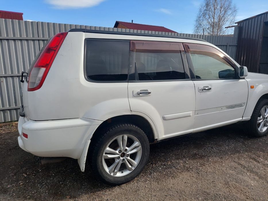 Продам машину Nissan X-trail