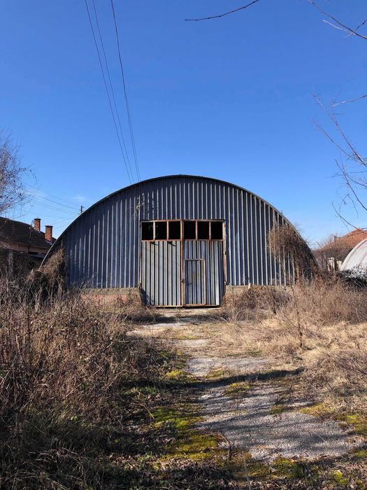 Стопанска сграда в с. Боровци