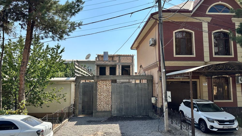 Дом каробка 4 этажа 500Кв (3.5 соток Центра Луначарского)