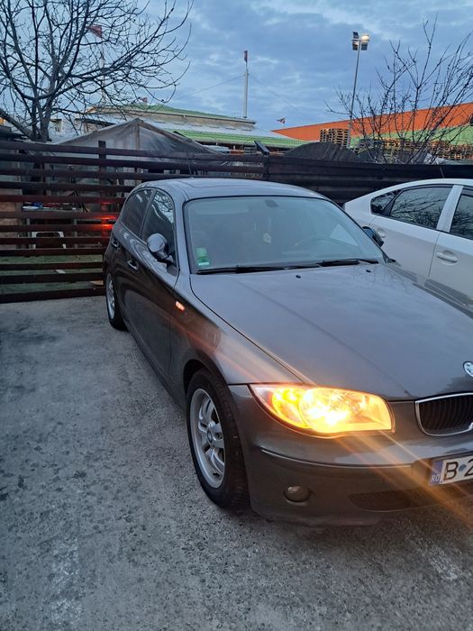 Auto bmw seria1 an