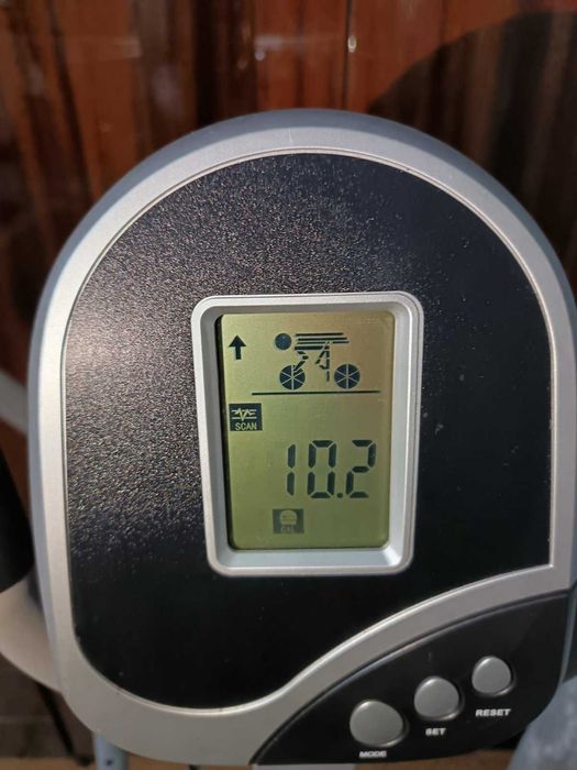 Продавам велоергометър и кростренажор в едно