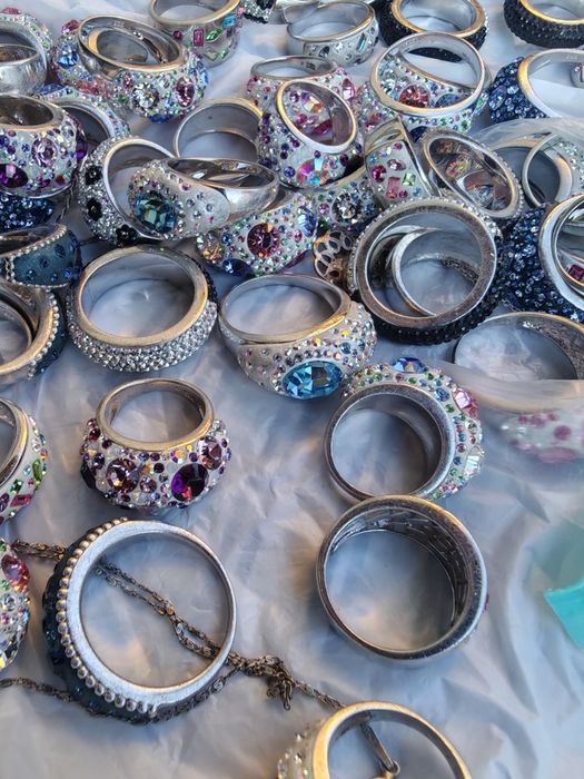 Продавам нови сребърни пръстени