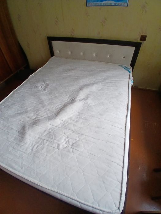 Продам кровать б/у
