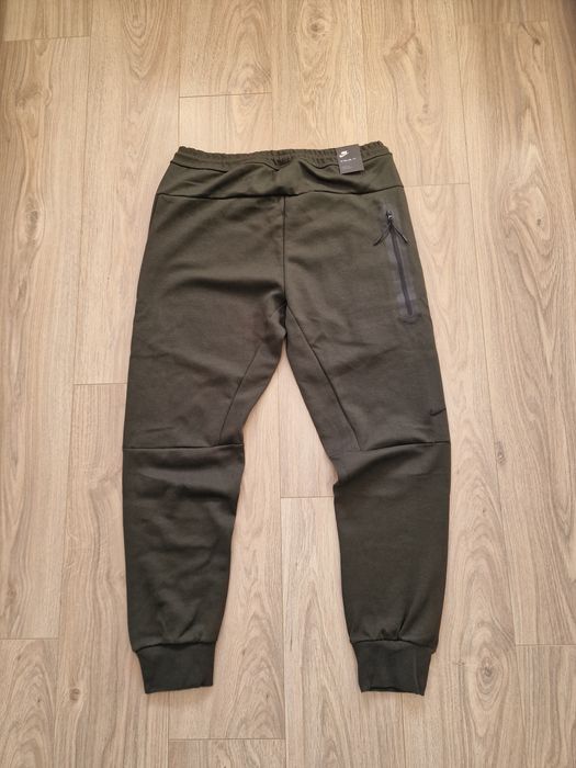 Страхотно мъжко спортно долнище NIKE размер S M L XL