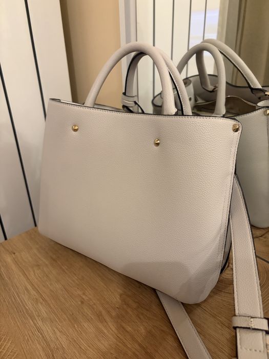Дамска чанта Guess