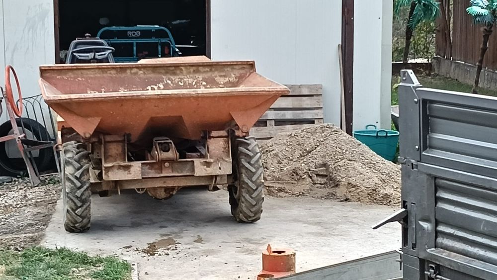 Vând dumper basculabil