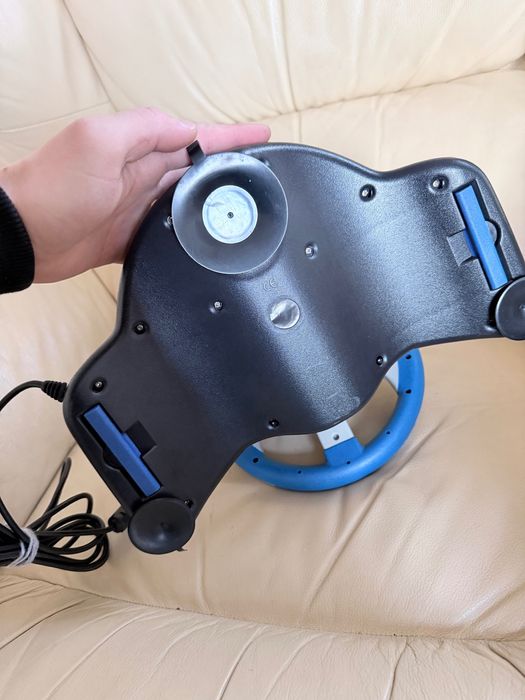 Mad Catz MC2 MicroCon волан + педали + игра подарък (PS2)