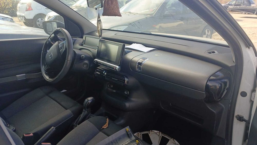 Dezmembrez Citroen C4 Cactus 1.2 Benzina Din 2016 - HM01