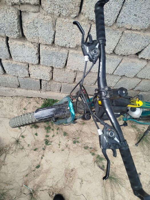 Yangi velosiped sotiladi