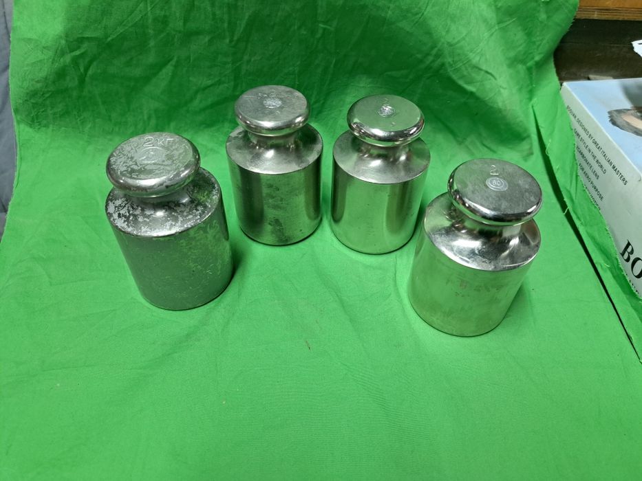 Набор гирь. Toshlar komplekt.