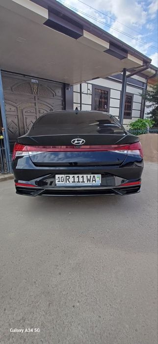 Hyundai Elantra 2021