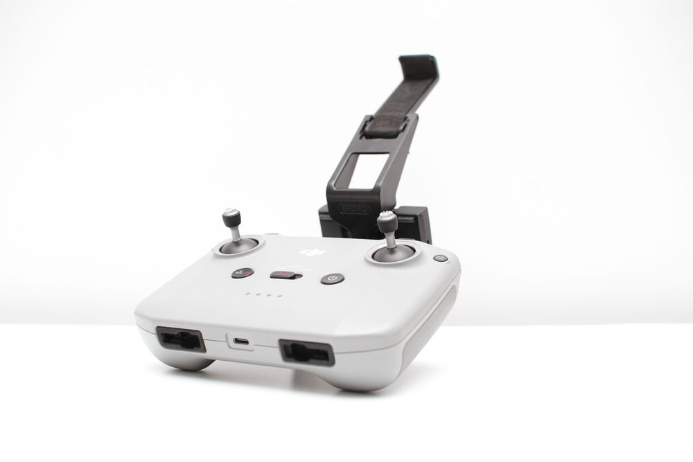 DJI Mini 4K, 2 acumulatori originali, charger, filtru CPL, accesorii diverse