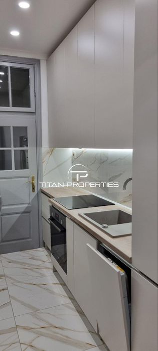 Дава се под наем Двустаен апартамент в Бургас, Център - 64 кв.м за 612 € - Снимка #5