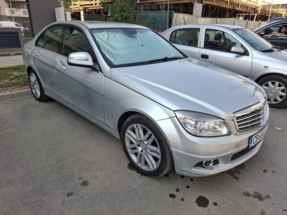 Mercedes C280 . Гуми-спорт пакет