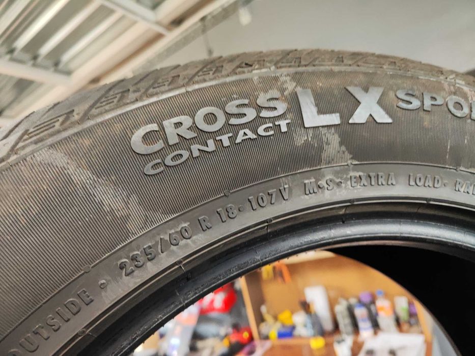 4бр.всесезонни гуми 235/60/18 Continental