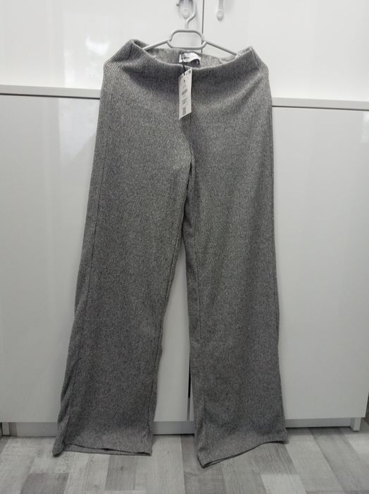 Pantaloni evazați, mărime S