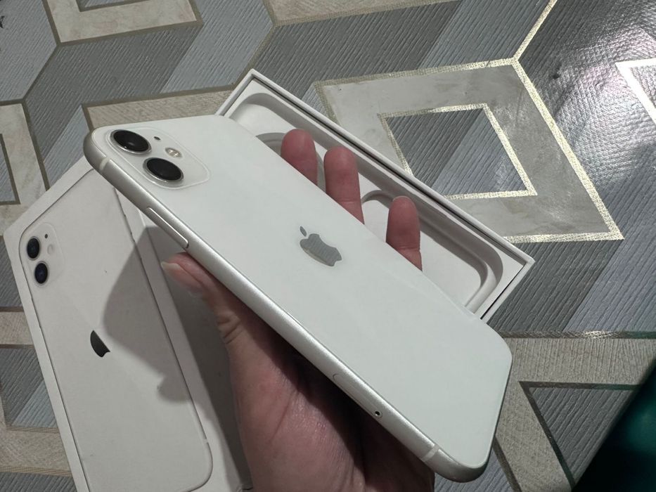 IPhone 11. 128 Gb