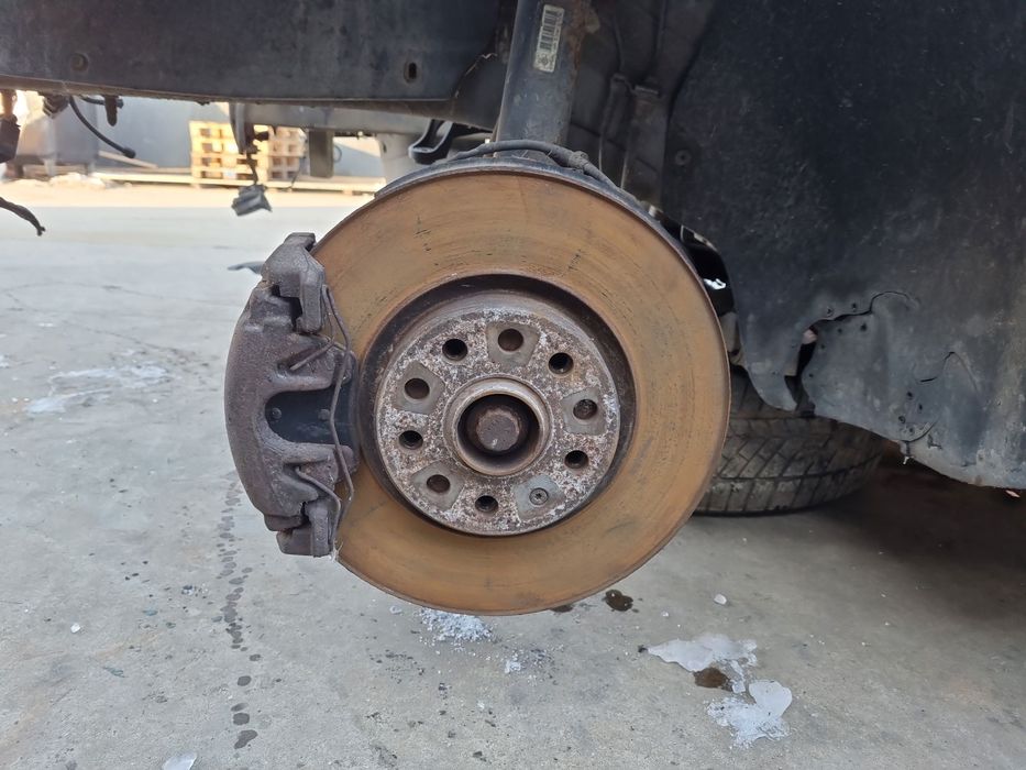 Fuzeta fata stanga Volkswagen Passat B6 Variant (3C5) [Fabr 2005-2010]