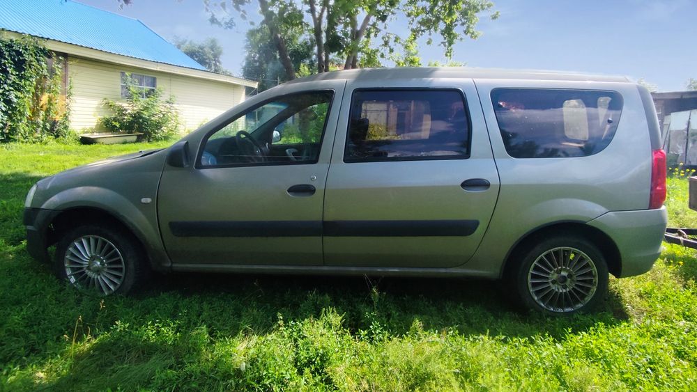 Lada Largus 2014 года