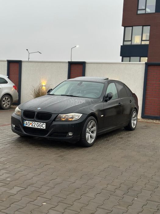 Vând  BMW E90  Seria 3 lci senzori navi trapa etc